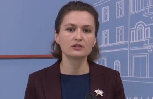 Merret vendimi per universitetet: Studentet qe diplomohen kthehen ne auditore
